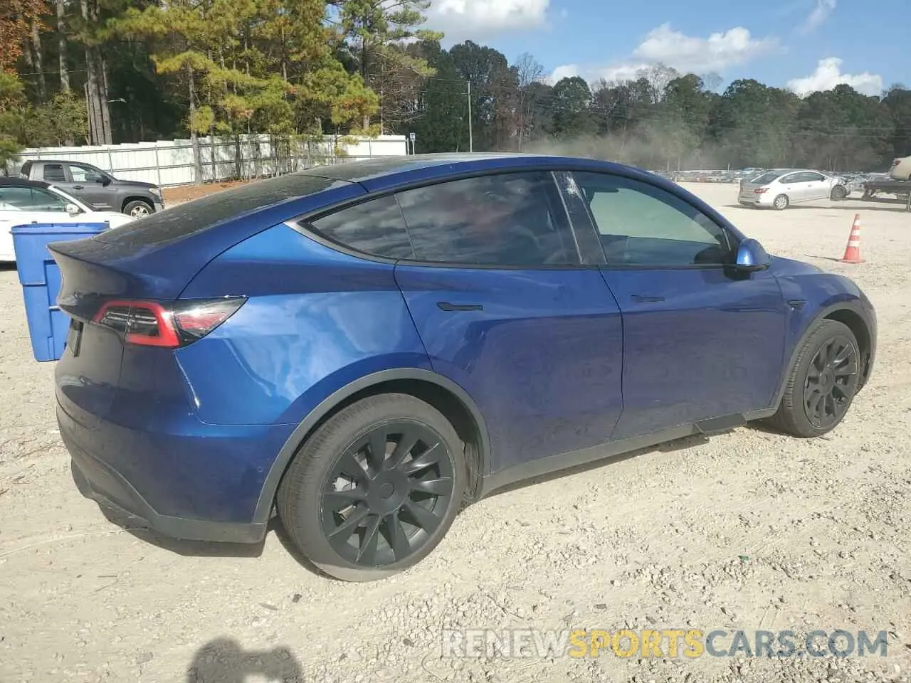 3 Photograph of a damaged car 5YJYGDEE5LF040042 TESLA MODEL Y 2020
