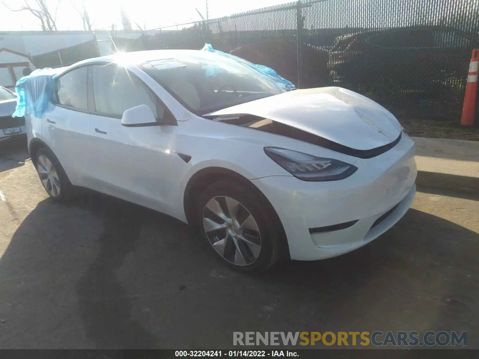 1 Photograph of a damaged car 5YJYGDEE5LF049257 TESLA MODEL Y 2020