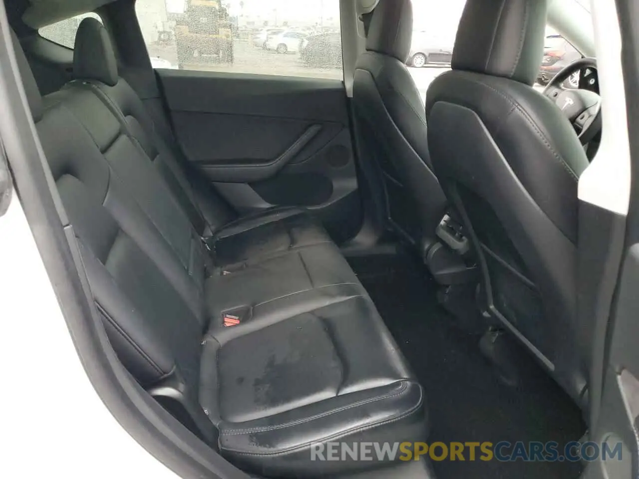 11 Photograph of a damaged car 5YJYGDEE5LF053938 TESLA MODEL Y 2020