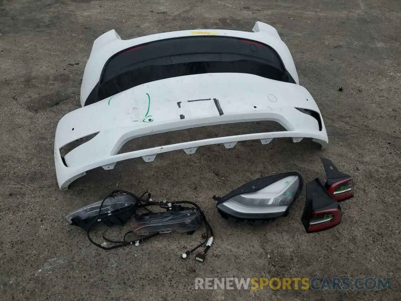 14 Photograph of a damaged car 5YJYGDEE5LF053938 TESLA MODEL Y 2020