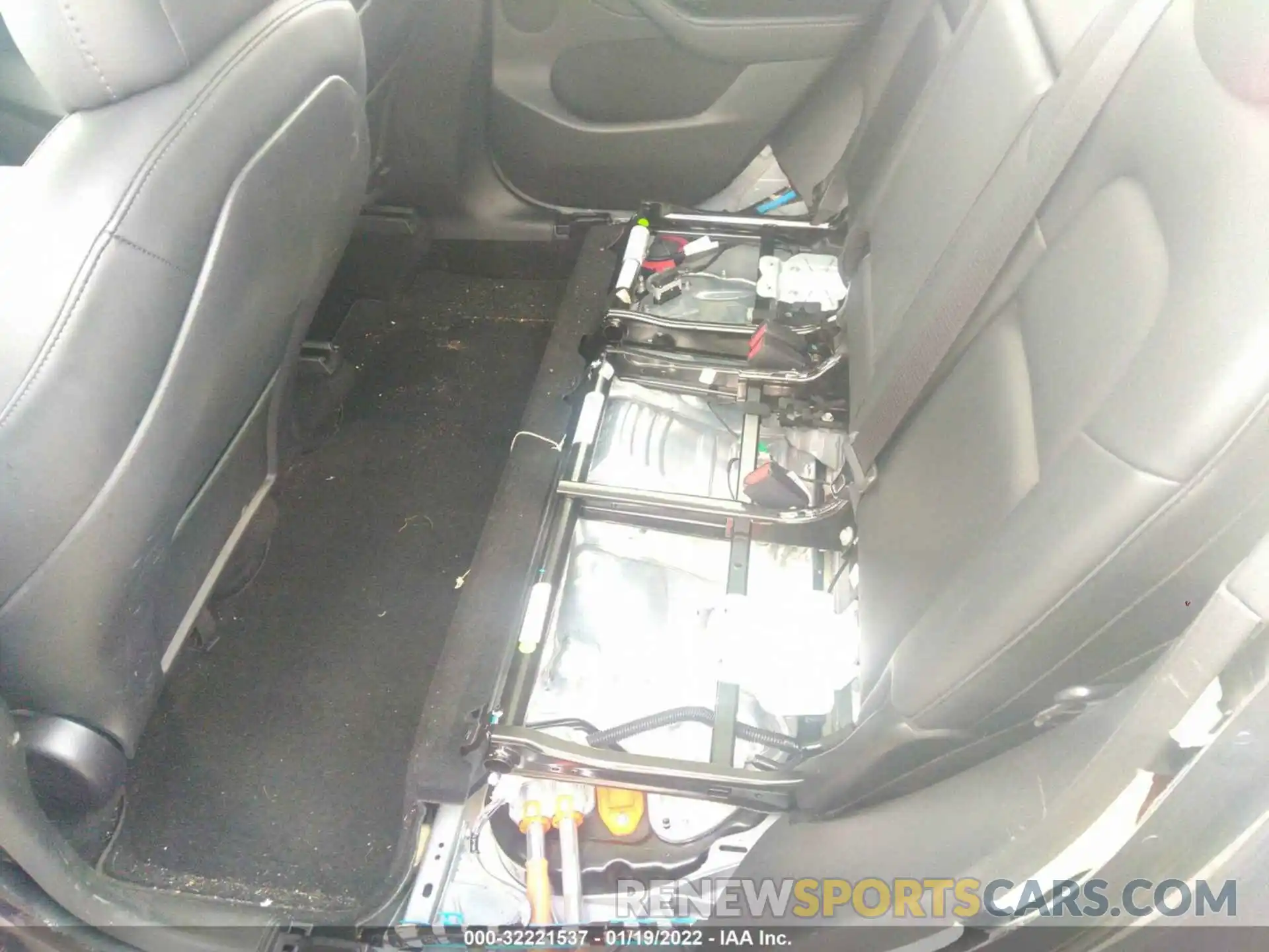 8 Photograph of a damaged car 5YJYGDEE5LF055057 TESLA MODEL Y 2020