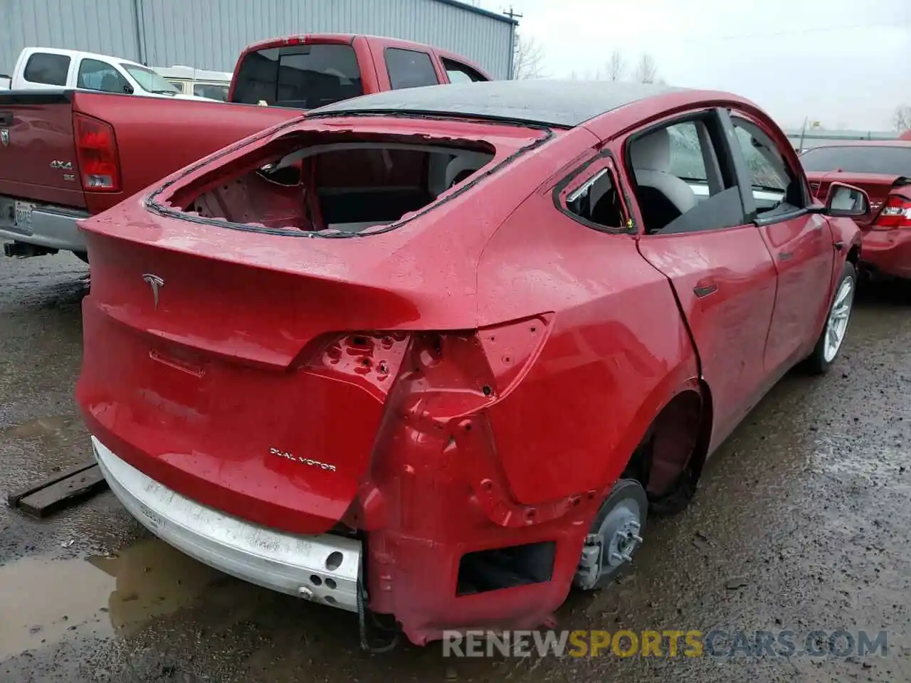 4 Photograph of a damaged car 5YJYGDEE5LF057018 TESLA MODEL Y 2020