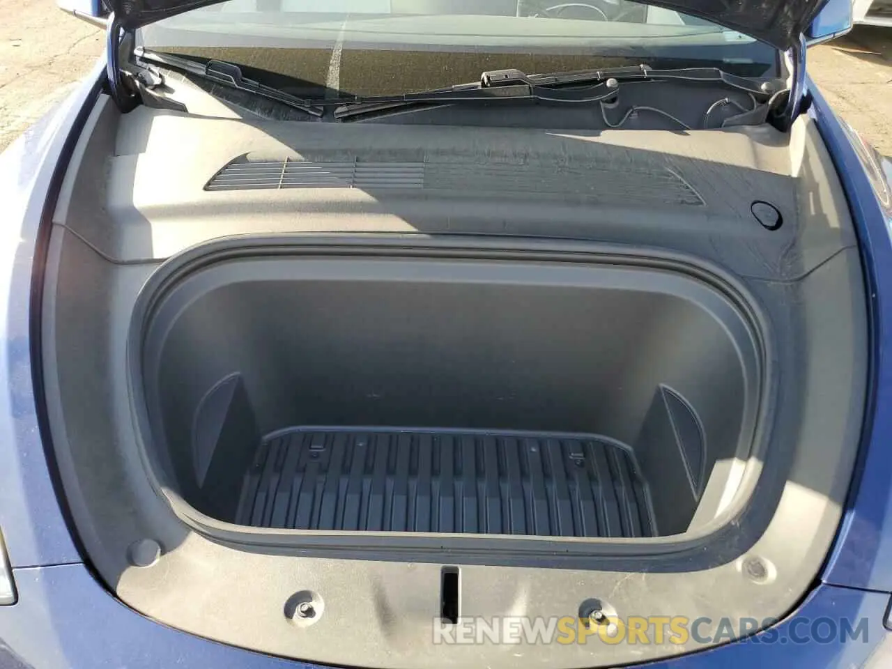 11 Photograph of a damaged car 5YJYGDEE5LF059769 TESLA MODEL Y 2020