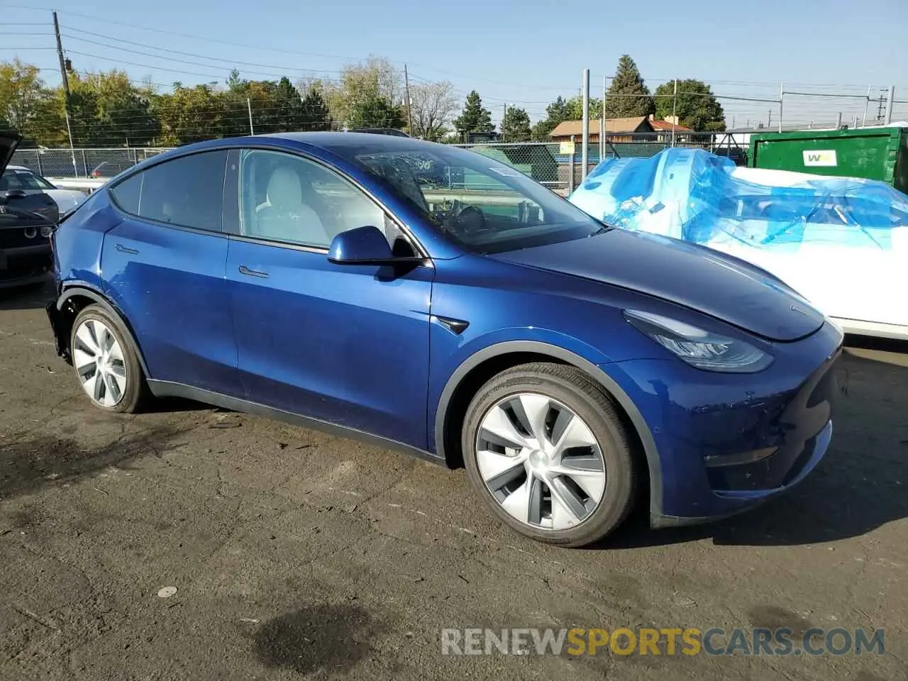 4 Photograph of a damaged car 5YJYGDEE5LF059769 TESLA MODEL Y 2020