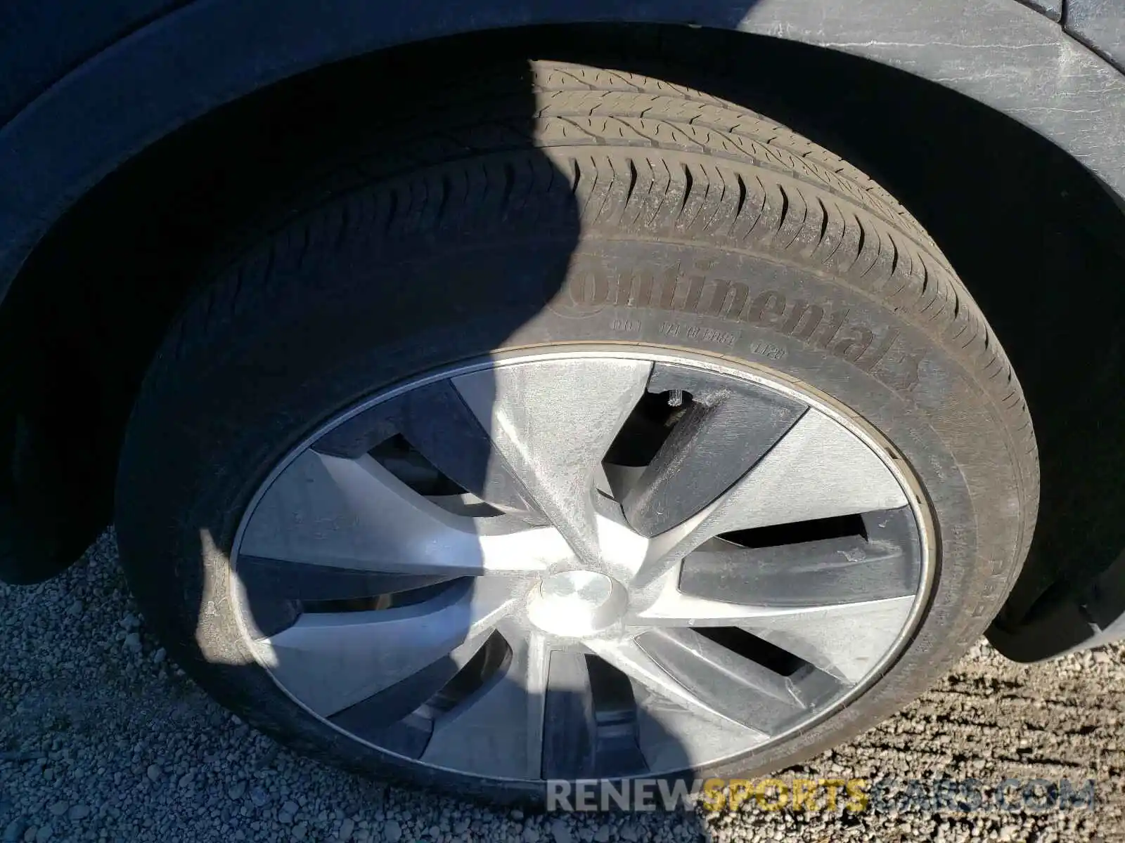 8 Photograph of a damaged car 5YJYGDEE6LF008975 TESLA MODEL Y 2020