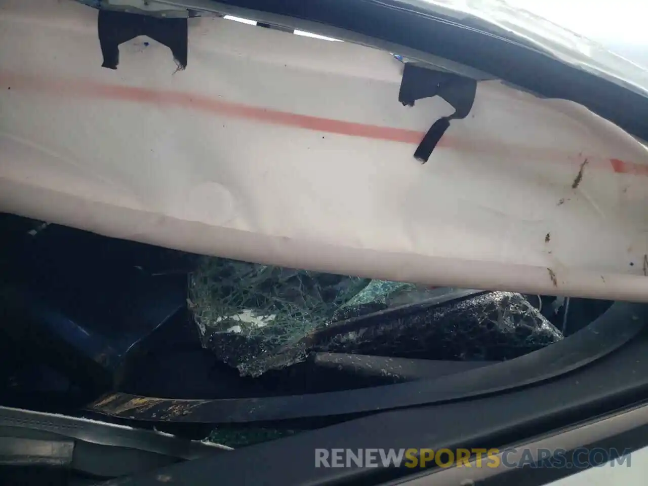 9 Photograph of a damaged car 5YJYGDEE6LF010063 TESLA MODEL Y 2020