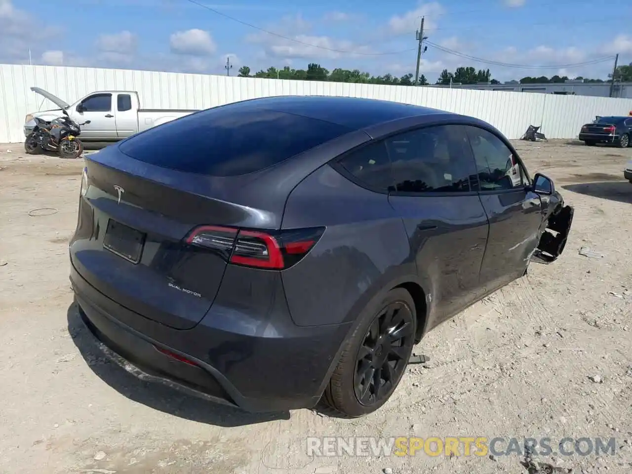 4 Photograph of a damaged car 5YJYGDEE6LF022116 TESLA MODEL Y 2020