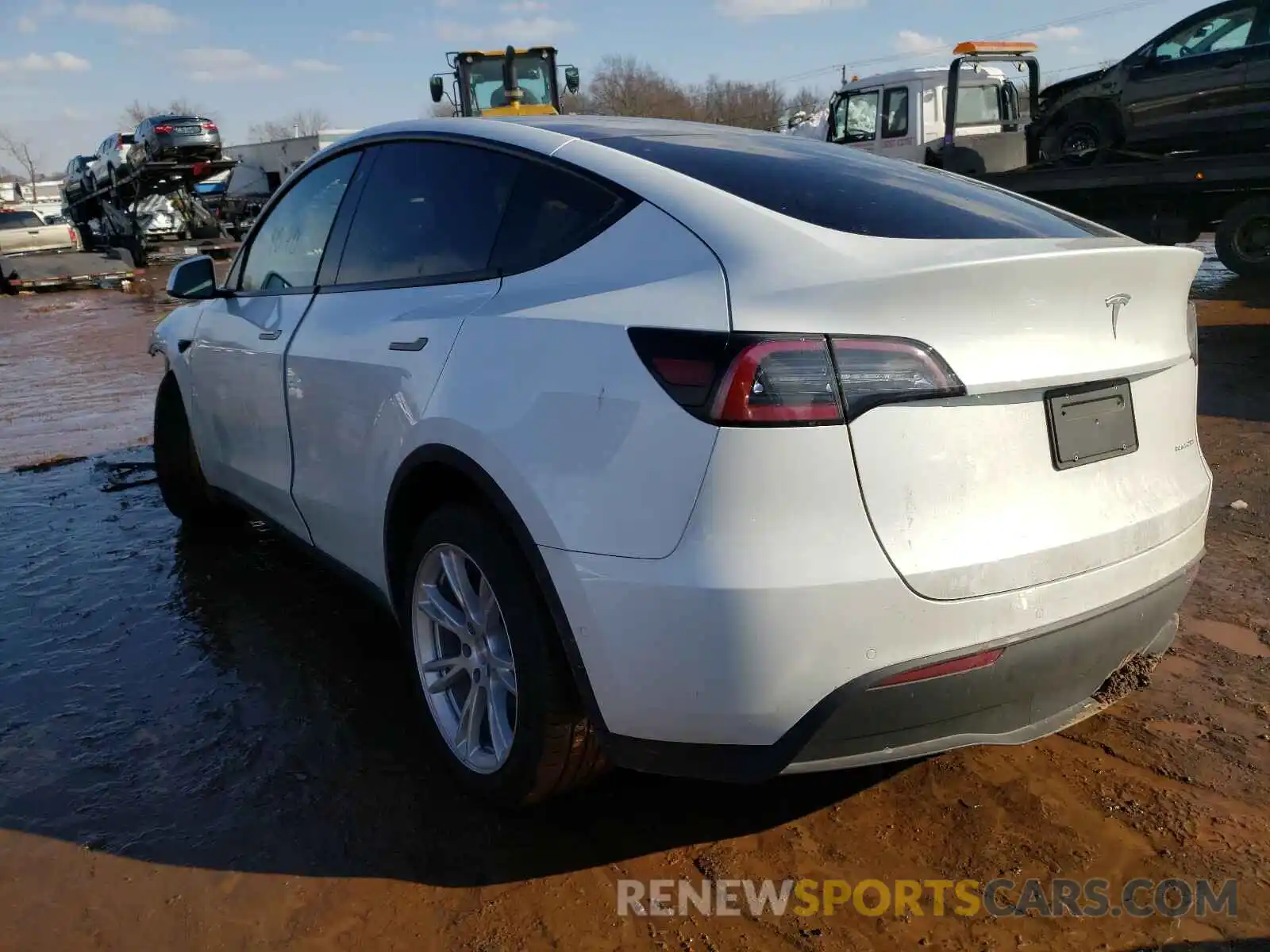 3 Photograph of a damaged car 5YJYGDEE6LF026795 TESLA MODEL Y 2020