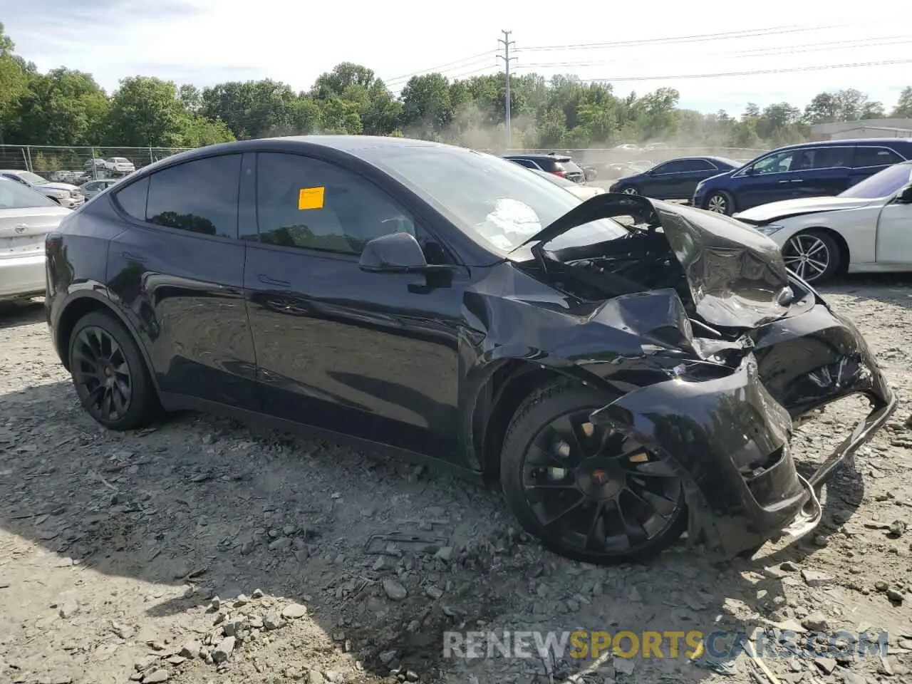 4 Photograph of a damaged car 5YJYGDEE6LF043550 TESLA MODEL Y 2020