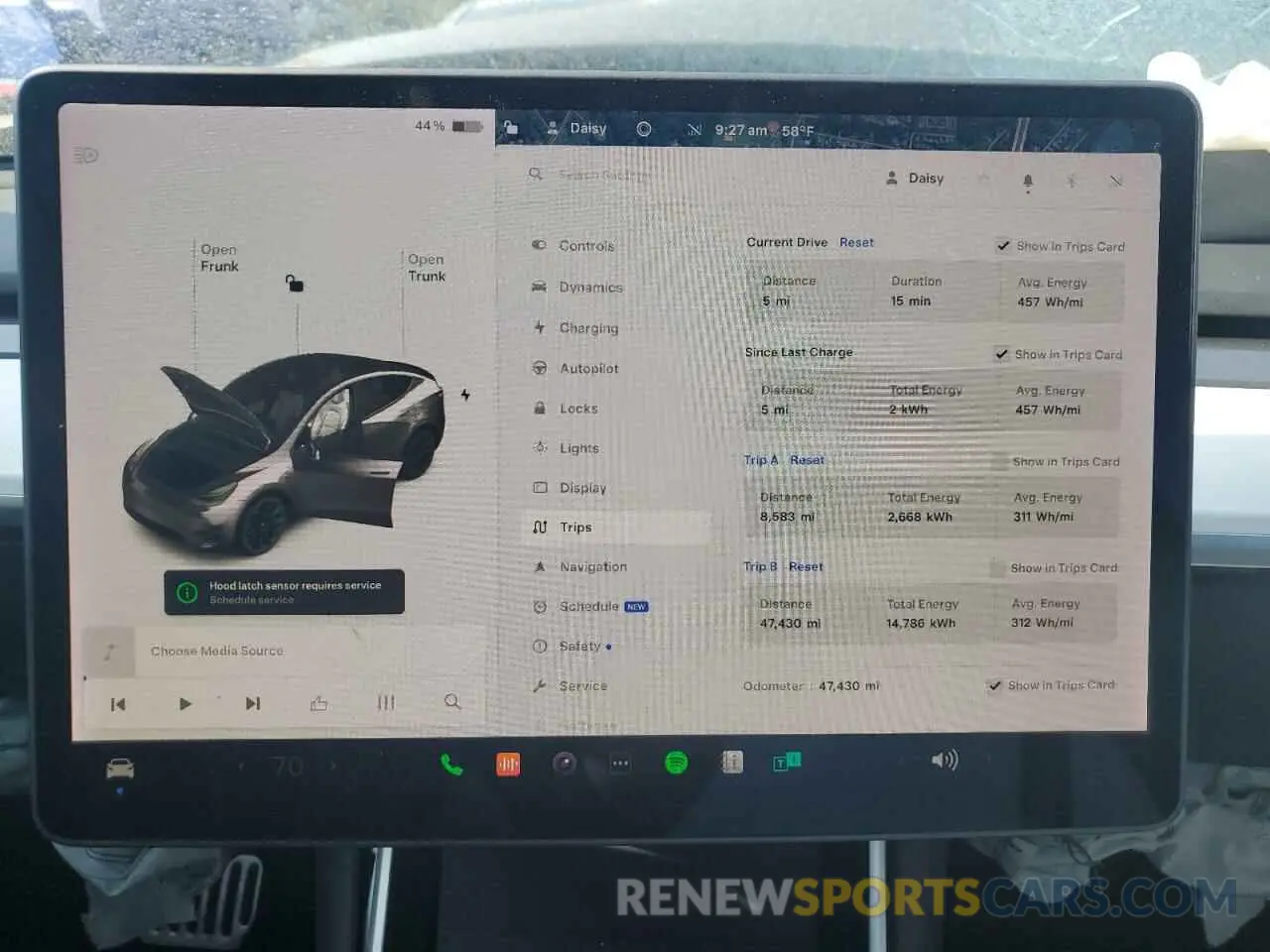 9 Photograph of a damaged car 5YJYGDEE6LF043550 TESLA MODEL Y 2020