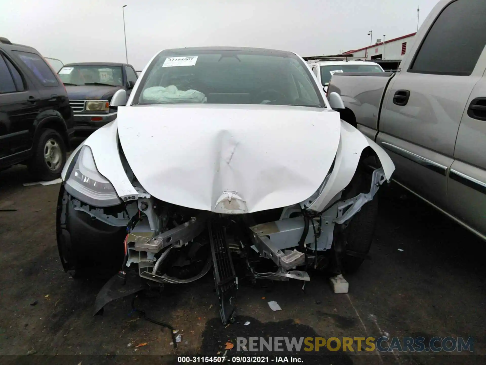 6 Photograph of a damaged car 5YJYGDEE6LF057870 TESLA MODEL Y 2020