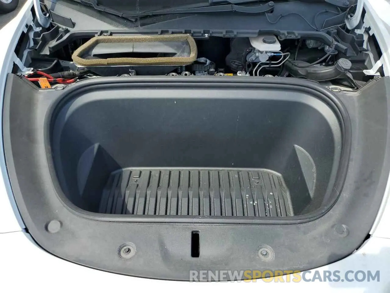 11 Photograph of a damaged car 5YJYGDEE6LF059019 TESLA MODEL Y 2020