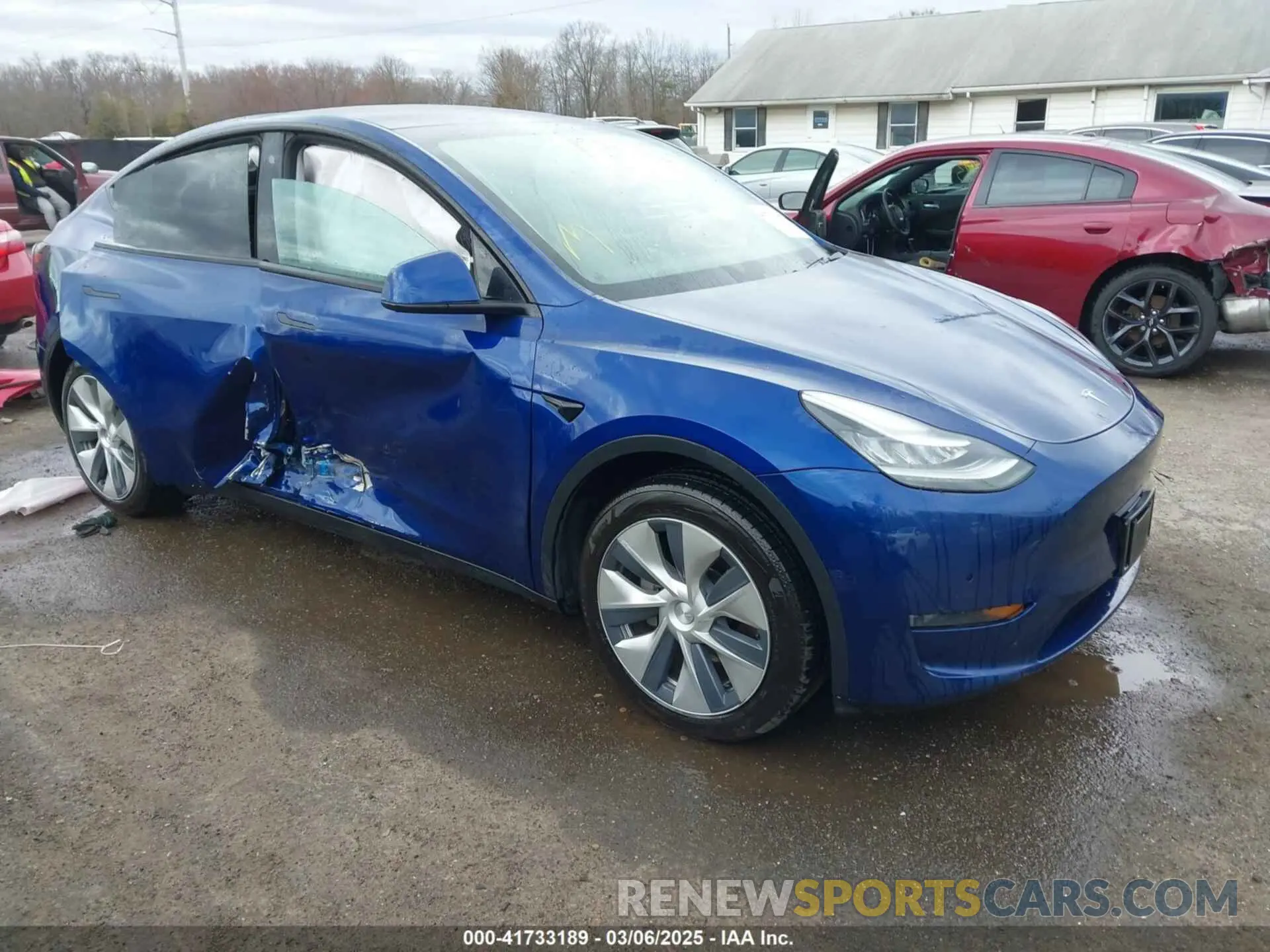 1 Photograph of a damaged car 5YJYGDEE7LF010394 TESLA MODEL Y 2020