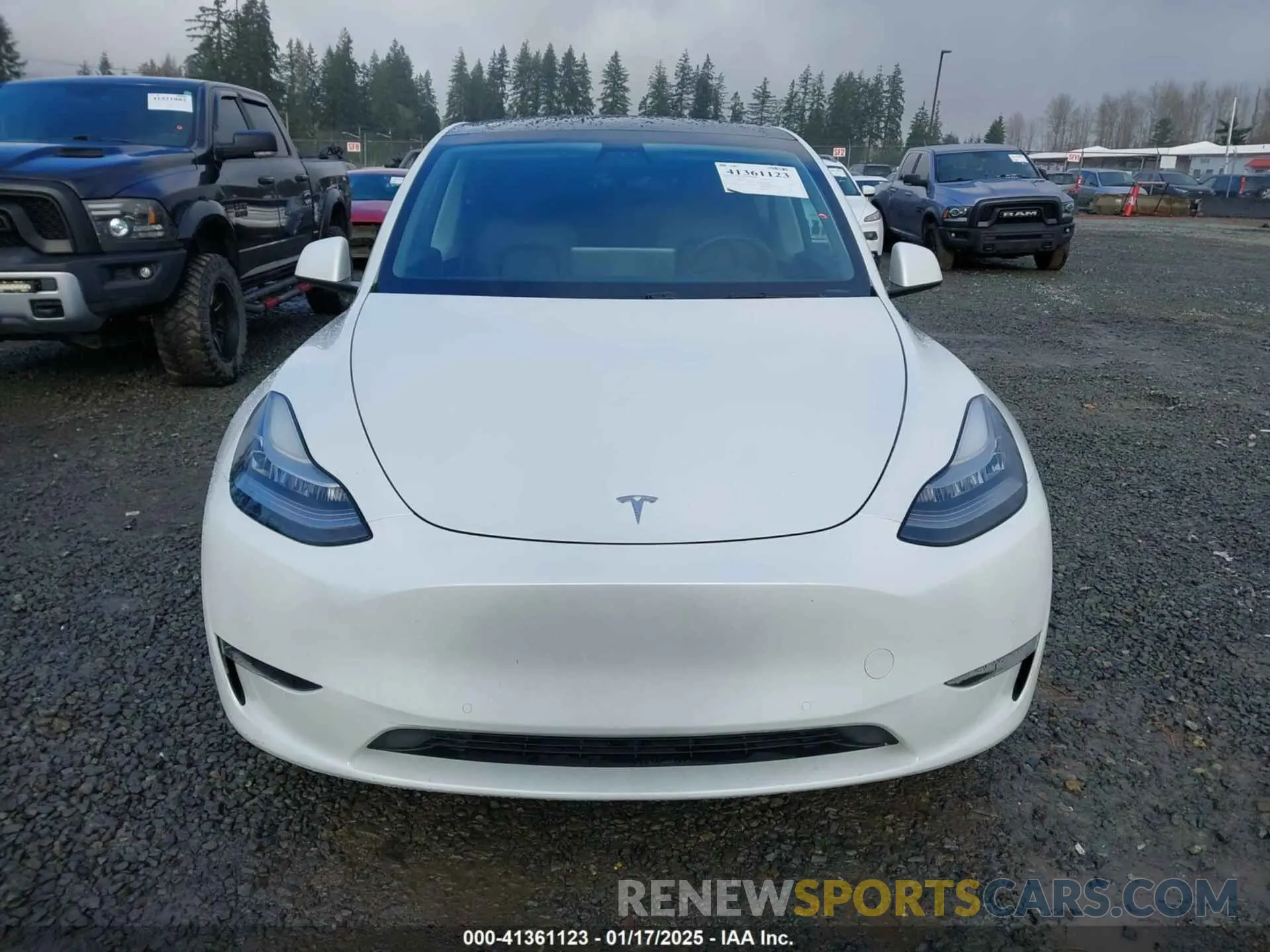 13 Photograph of a damaged car 5YJYGDEE7LF010525 TESLA MODEL Y 2020