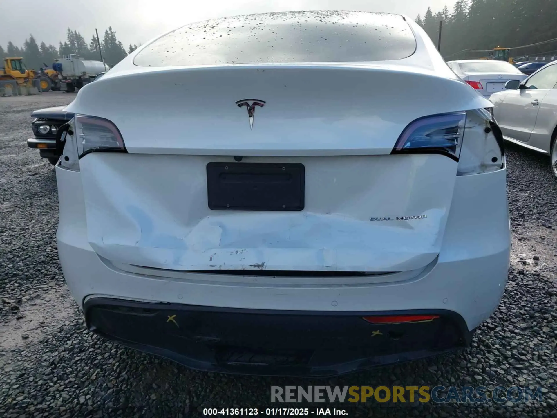 6 Photograph of a damaged car 5YJYGDEE7LF010525 TESLA MODEL Y 2020