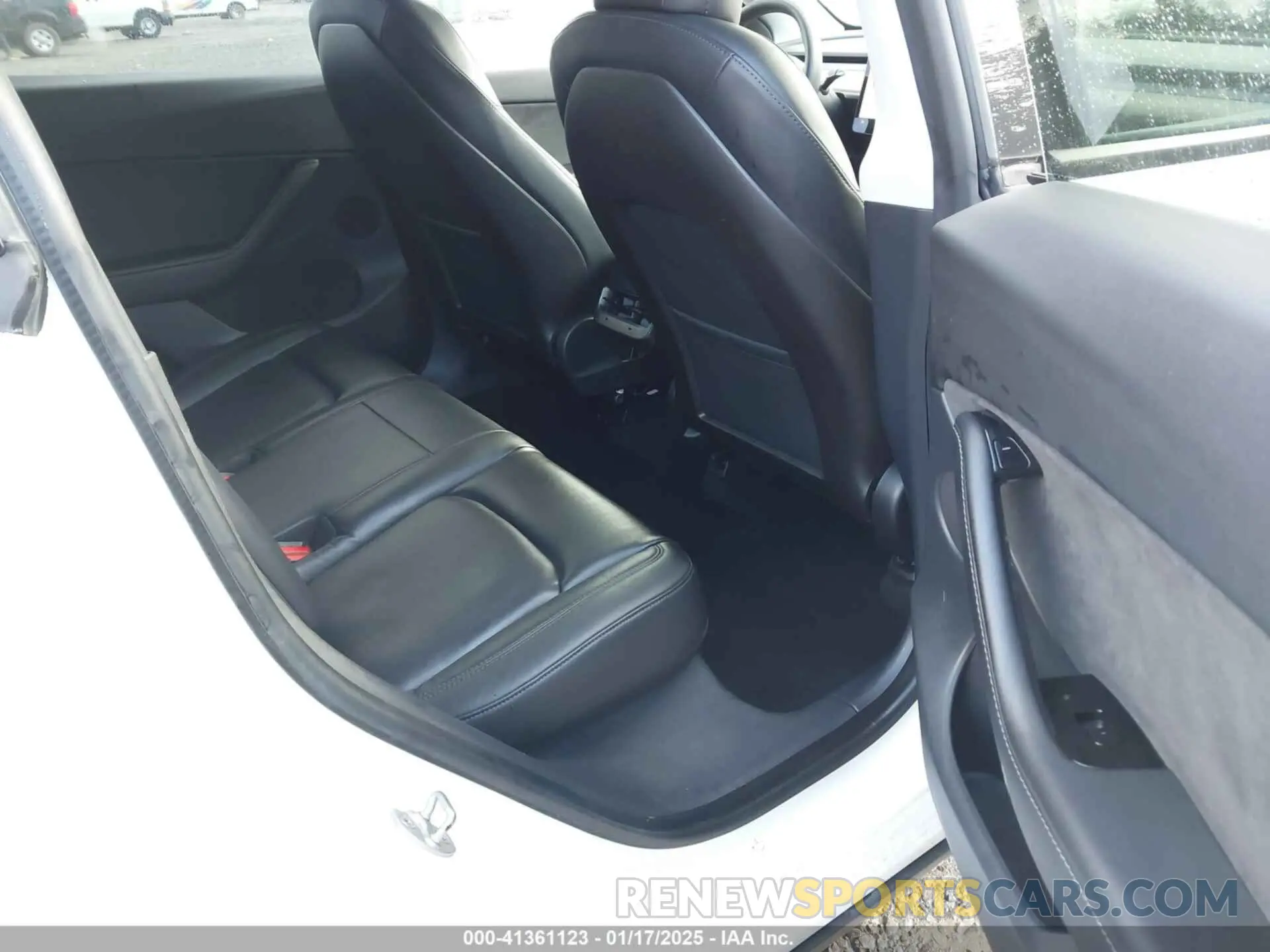 8 Photograph of a damaged car 5YJYGDEE7LF010525 TESLA MODEL Y 2020