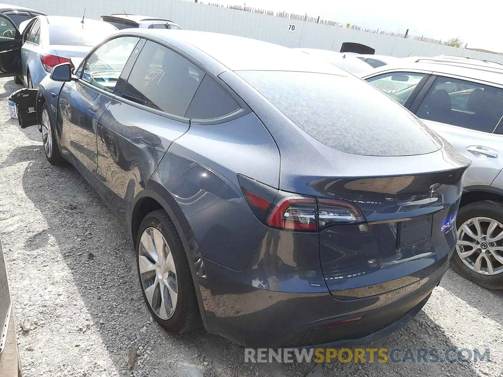 3 Photograph of a damaged car 5YJYGDEE7LF013344 TESLA MODEL Y 2020