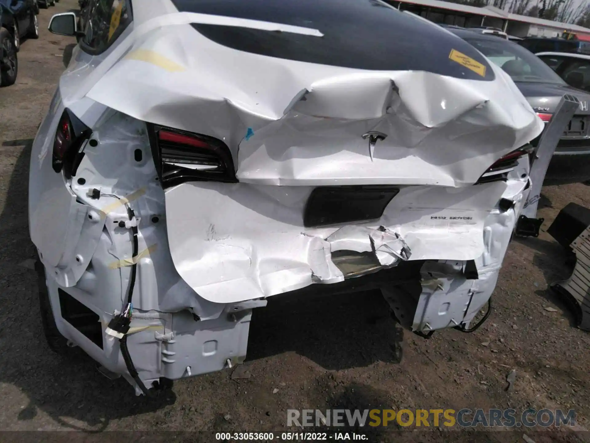 6 Photograph of a damaged car 5YJYGDEE7LF015160 TESLA MODEL Y 2020