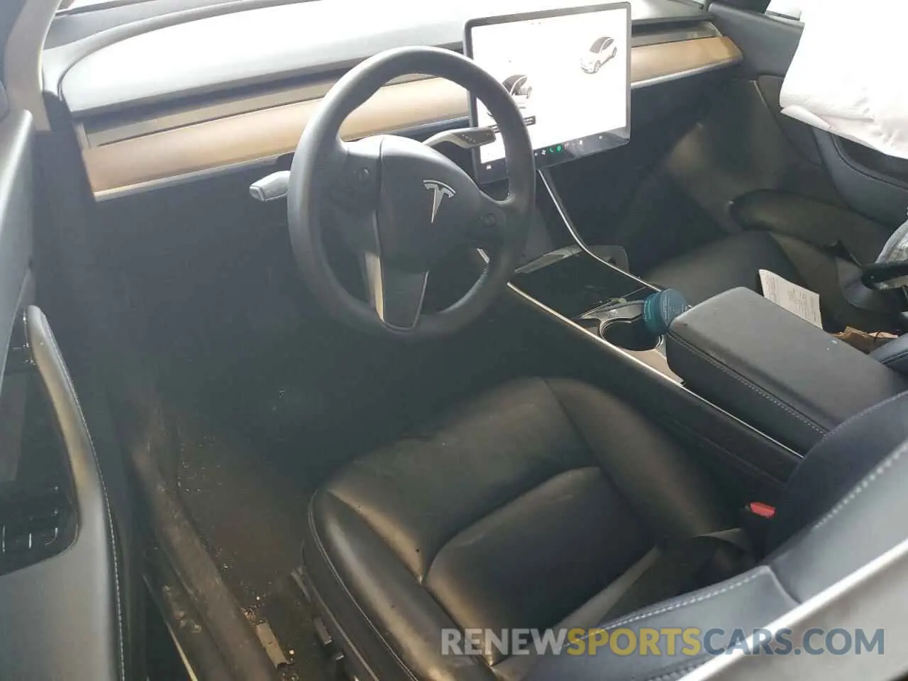 8 Photograph of a damaged car 5YJYGDEE7LF015255 TESLA MODEL Y 2020