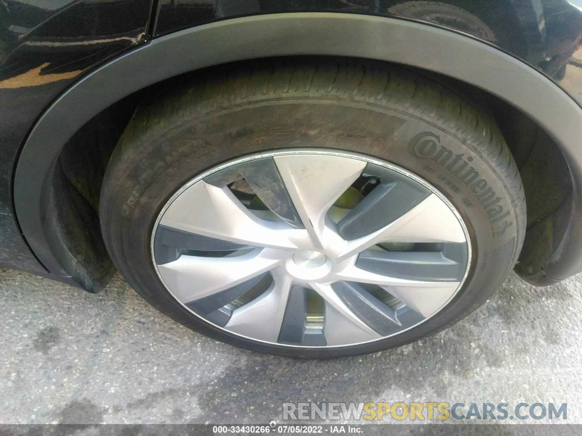 12 Photograph of a damaged car 5YJYGDEE7LF016096 TESLA MODEL Y 2020