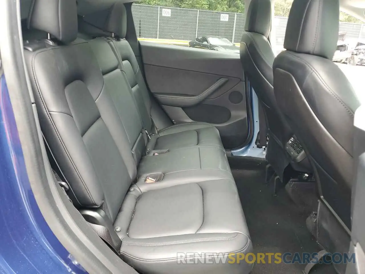 10 Photograph of a damaged car 5YJYGDEE7LF016695 TESLA MODEL Y 2020