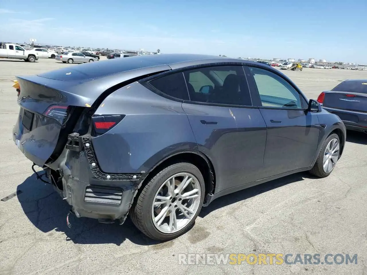 3 Photograph of a damaged car 5YJYGDEE7LF020455 TESLA MODEL Y 2020