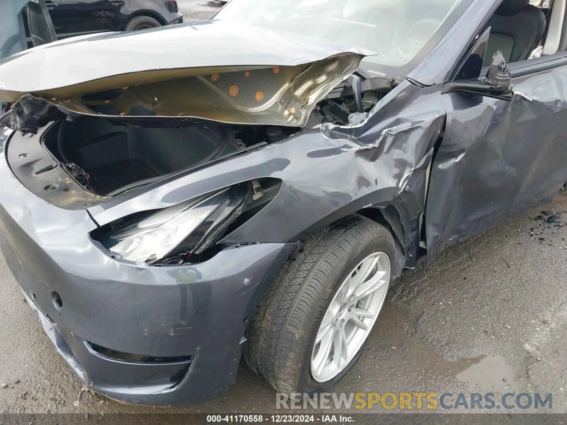 6 Photograph of a damaged car 5YJYGDEE7LF030080 TESLA MODEL Y 2020