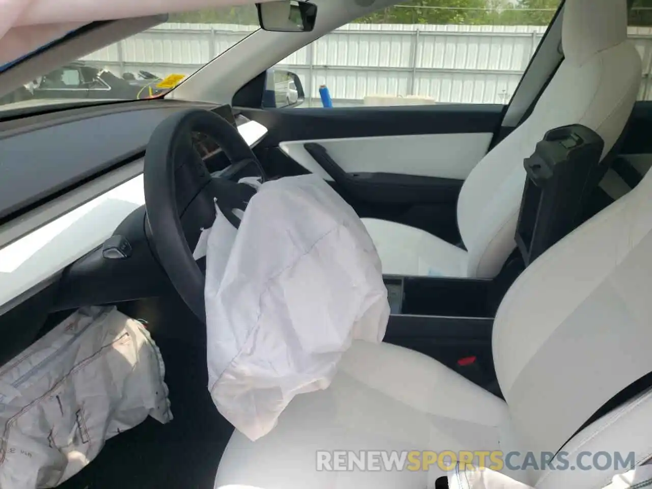 5 Photograph of a damaged car 5YJYGDEE7LF032461 TESLA MODEL Y 2020