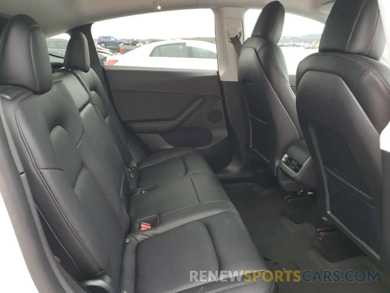 11 Photograph of a damaged car 5YJYGDEE7LF037420 TESLA MODEL Y 2020