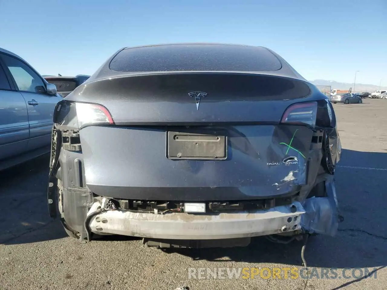 6 Photograph of a damaged car 5YJYGDEE7LF042052 TESLA MODEL Y 2020