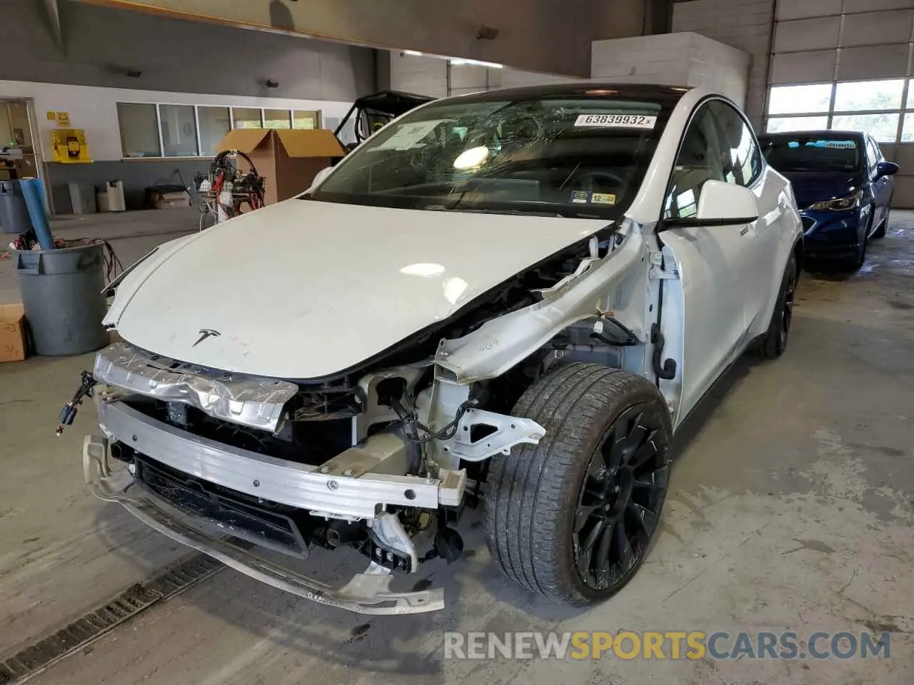 2 Photograph of a damaged car 5YJYGDEE7LF046196 TESLA MODEL Y 2020