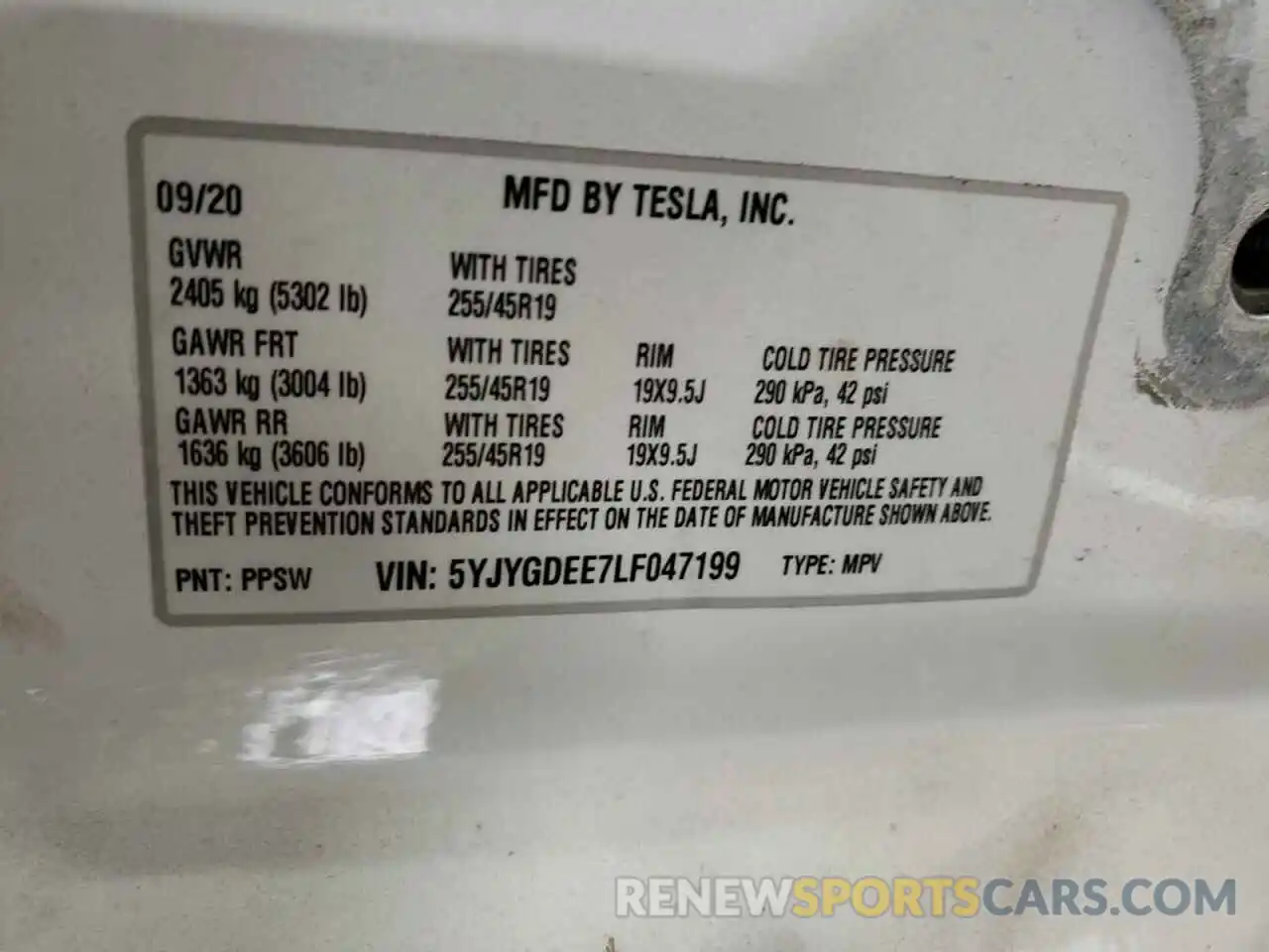 10 Photograph of a damaged car 5YJYGDEE7LF047199 TESLA MODEL Y 2020