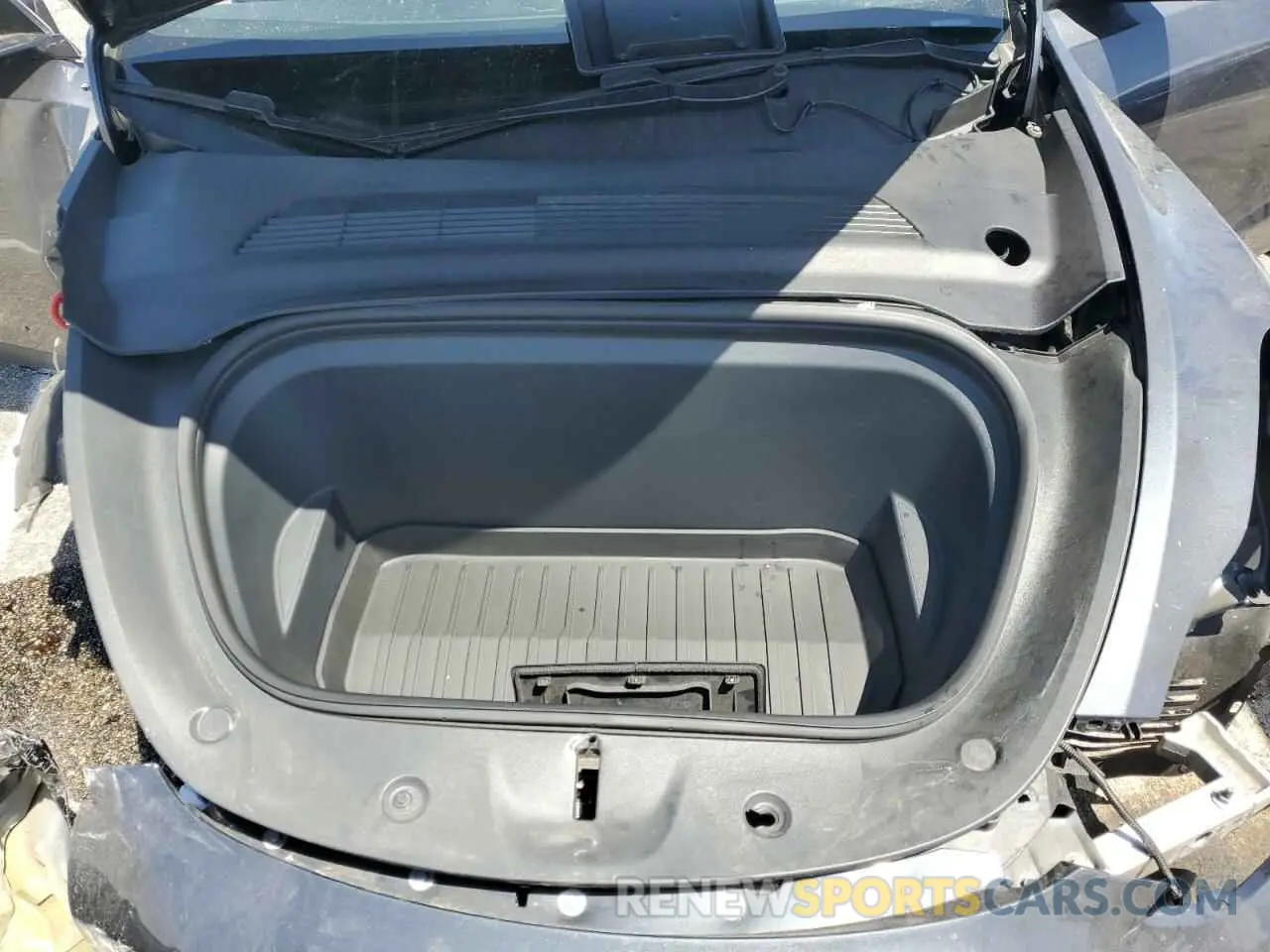 12 Photograph of a damaged car 5YJYGDEE7LF052001 TESLA MODEL Y 2020