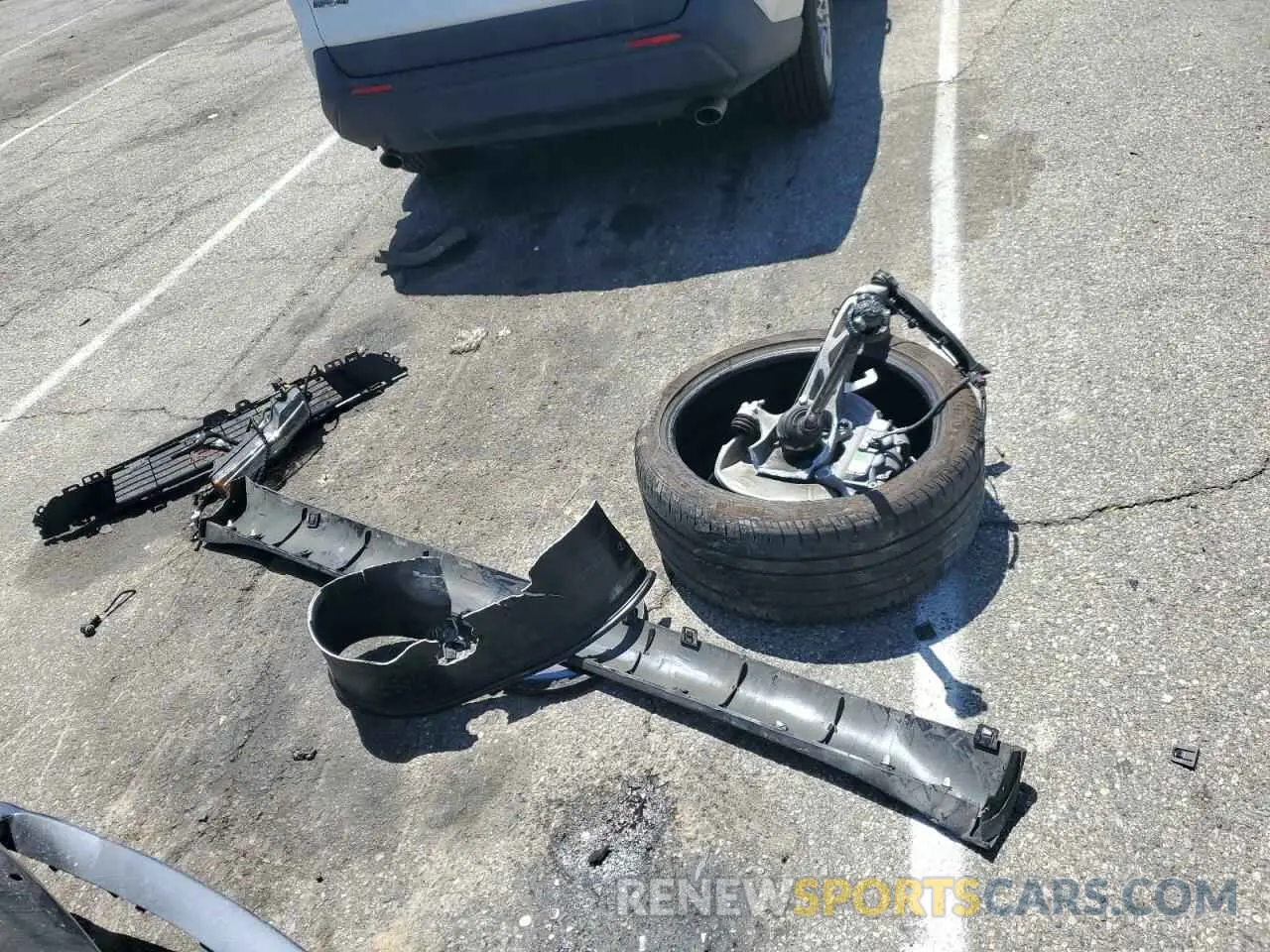 13 Photograph of a damaged car 5YJYGDEE7LF052001 TESLA MODEL Y 2020