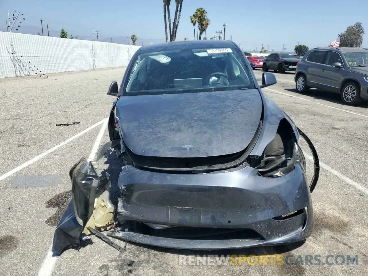 5 Photograph of a damaged car 5YJYGDEE7LF052001 TESLA MODEL Y 2020