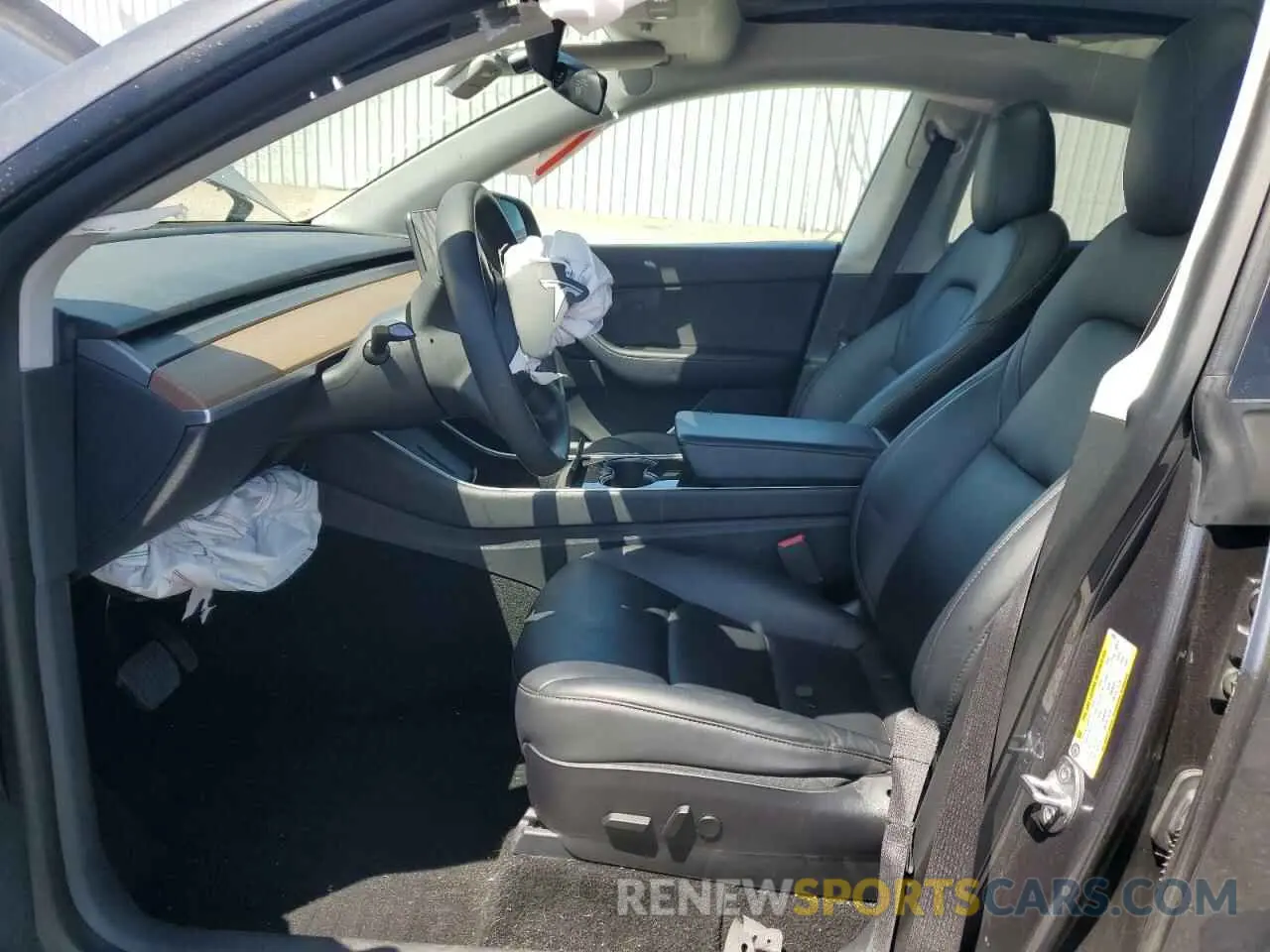 7 Photograph of a damaged car 5YJYGDEE7LF052001 TESLA MODEL Y 2020