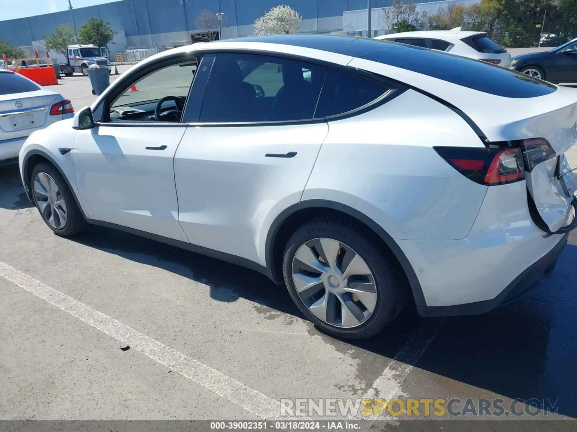 3 Photograph of a damaged car 5YJYGDEE7LF054475 TESLA MODEL Y 2020