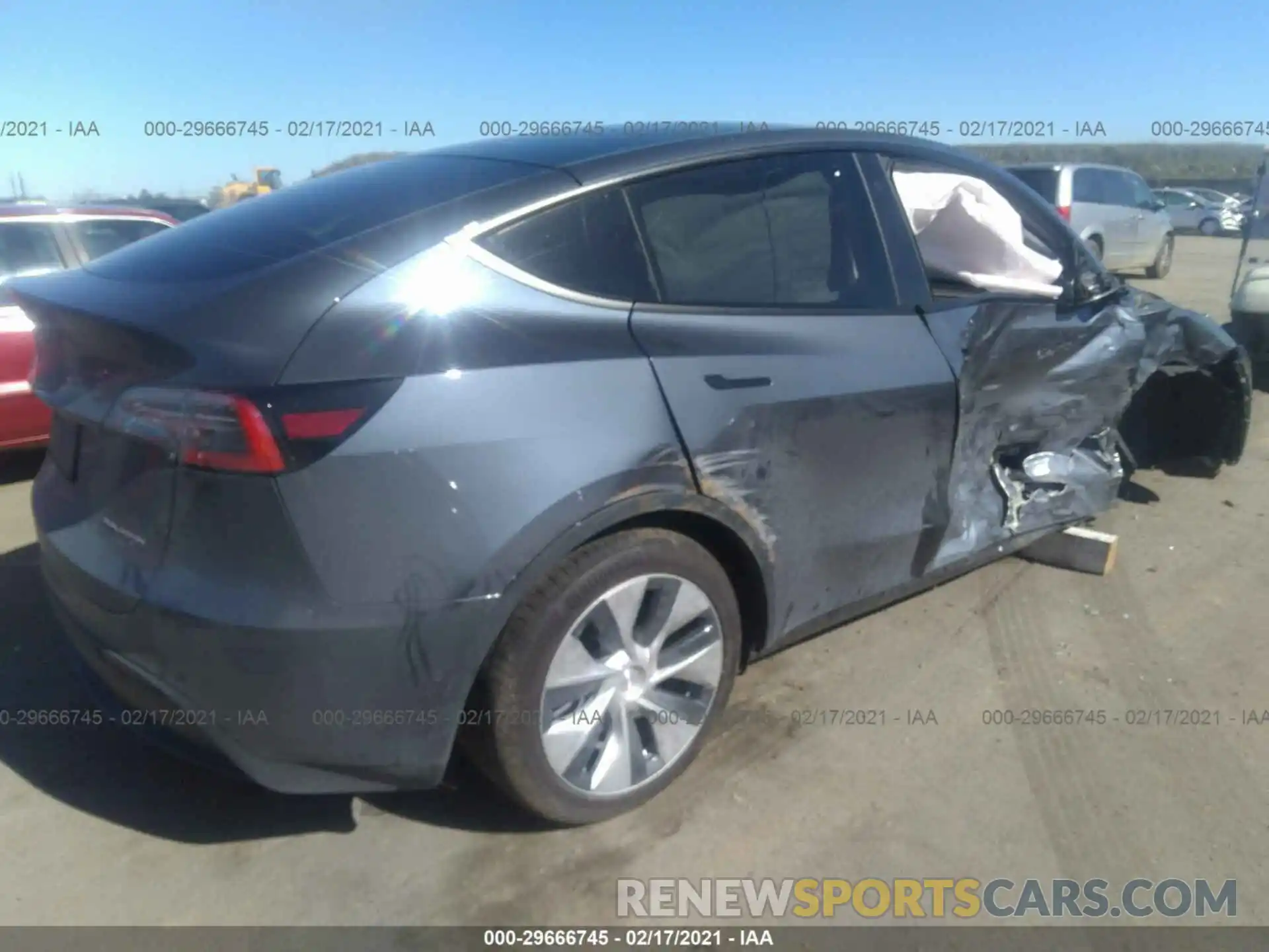 4 Photograph of a damaged car 5YJYGDEE7LF055075 TESLA MODEL Y 2020