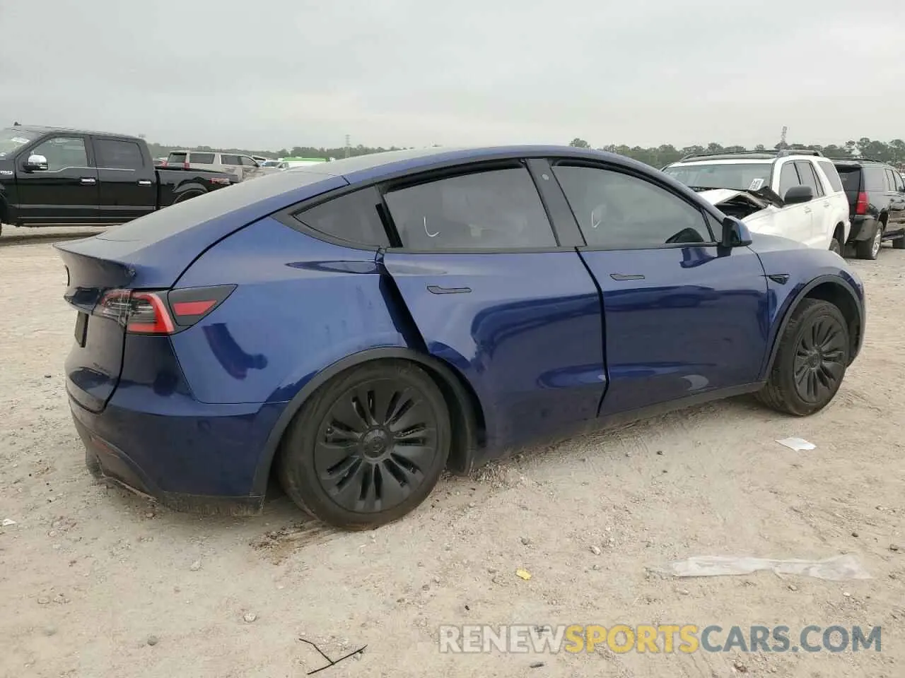 3 Photograph of a damaged car 5YJYGDEE7LF057909 TESLA MODEL Y 2020