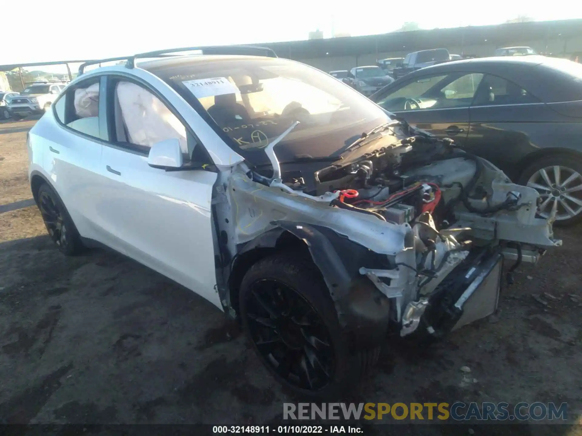 1 Photograph of a damaged car 5YJYGDEE7LF058235 TESLA MODEL Y 2020