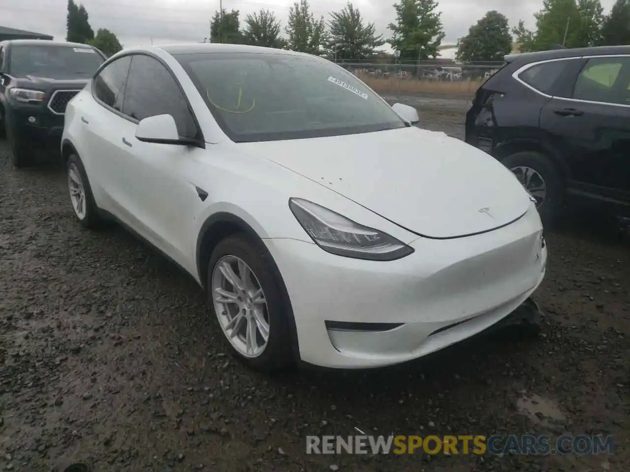 1 Photograph of a damaged car 5YJYGDEE8LF006581 TESLA MODEL Y 2020