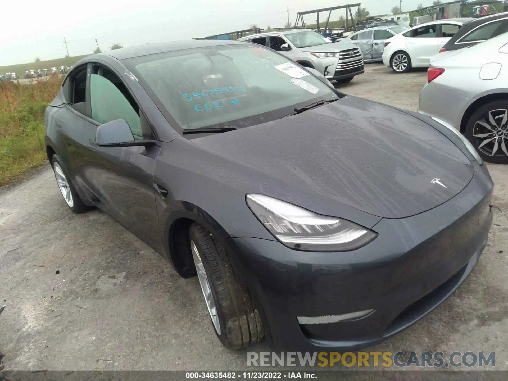 1 Photograph of a damaged car 5YJYGDEE8LF006841 TESLA MODEL Y 2020