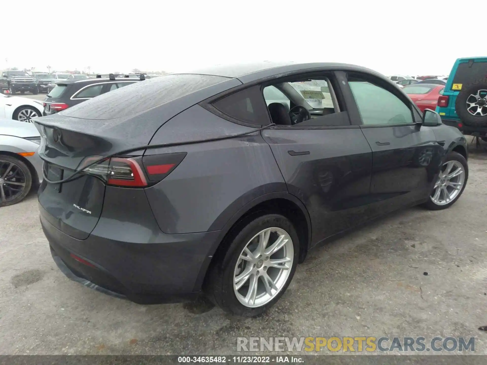 4 Photograph of a damaged car 5YJYGDEE8LF006841 TESLA MODEL Y 2020