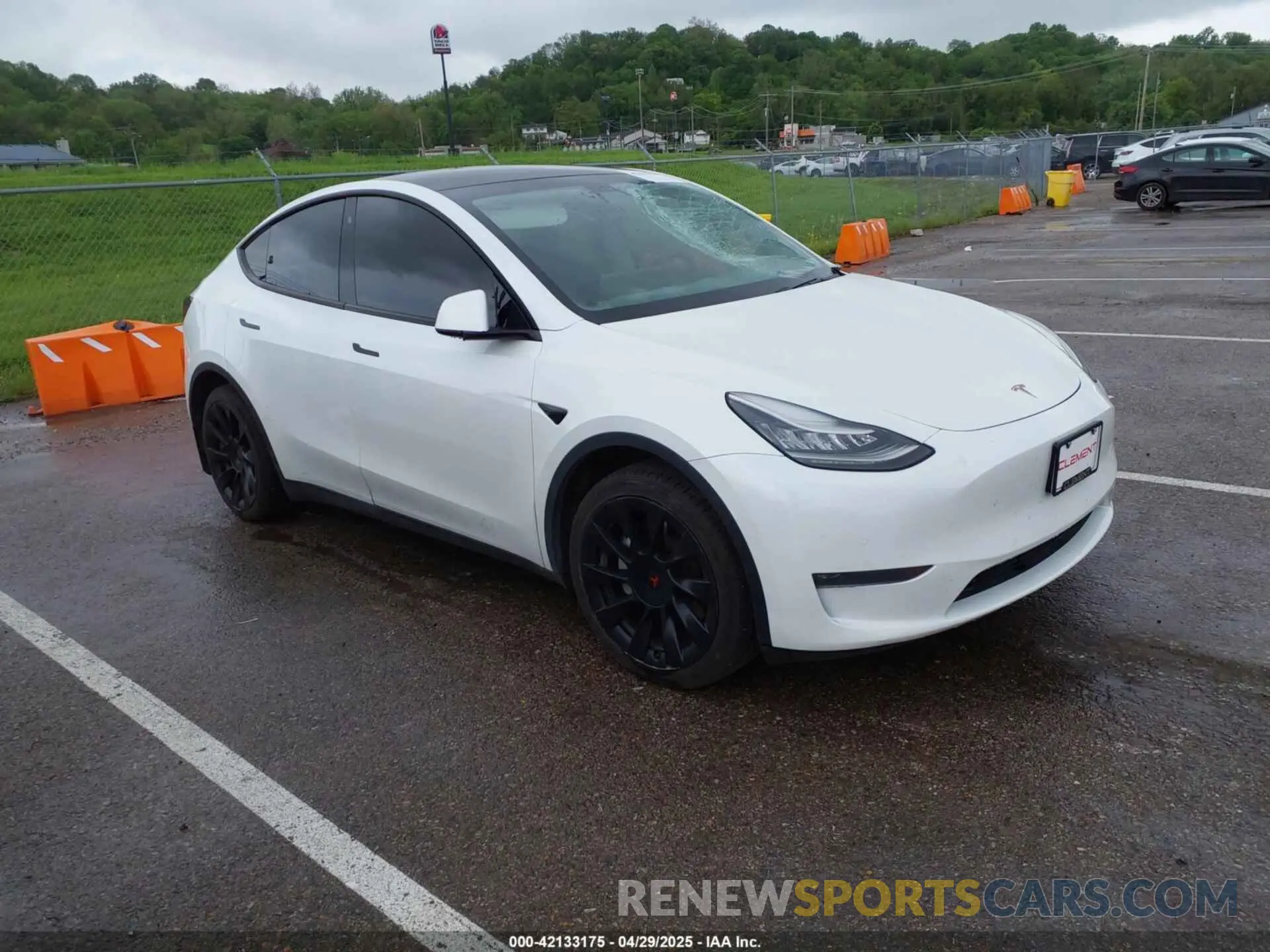 1 Photograph of a damaged car 5YJYGDEE8LF012994 TESLA MODEL Y 2020