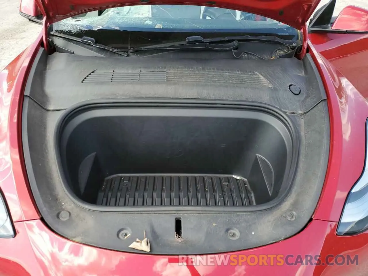 11 Photograph of a damaged car 5YJYGDEE8LF014163 TESLA MODEL Y 2020
