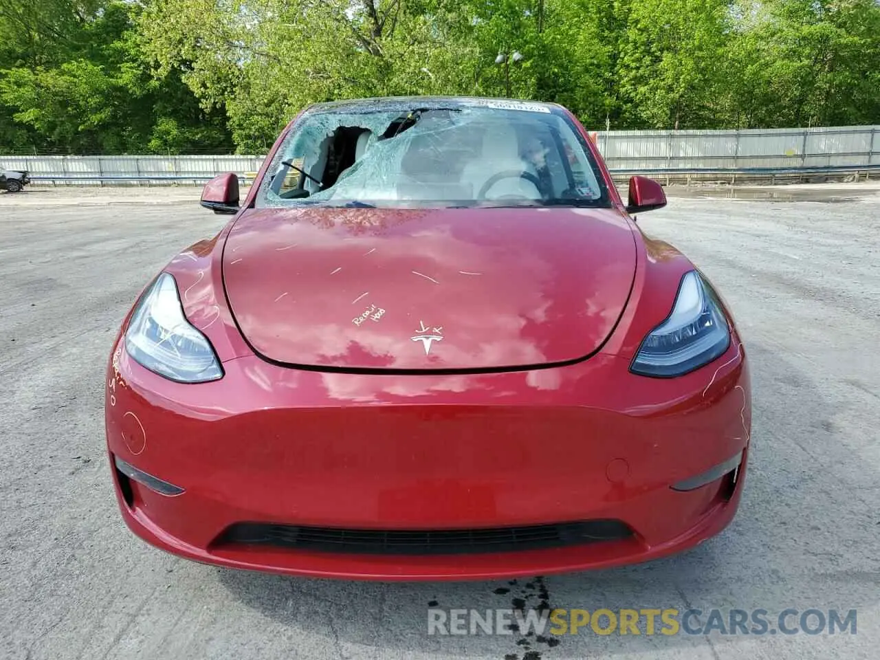 5 Photograph of a damaged car 5YJYGDEE8LF014163 TESLA MODEL Y 2020