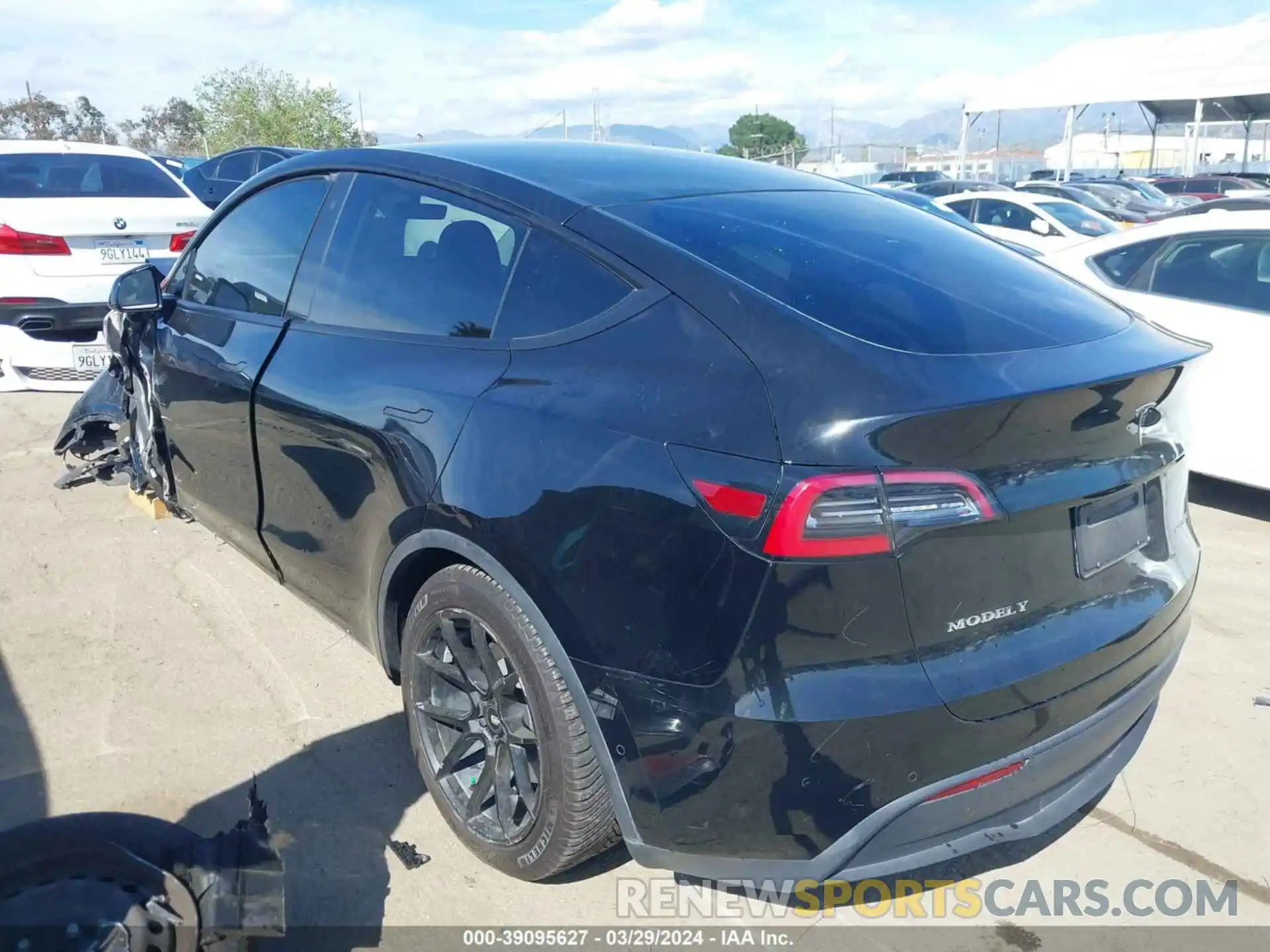 3 Photograph of a damaged car 5YJYGDEE8LF025373 TESLA MODEL Y 2020