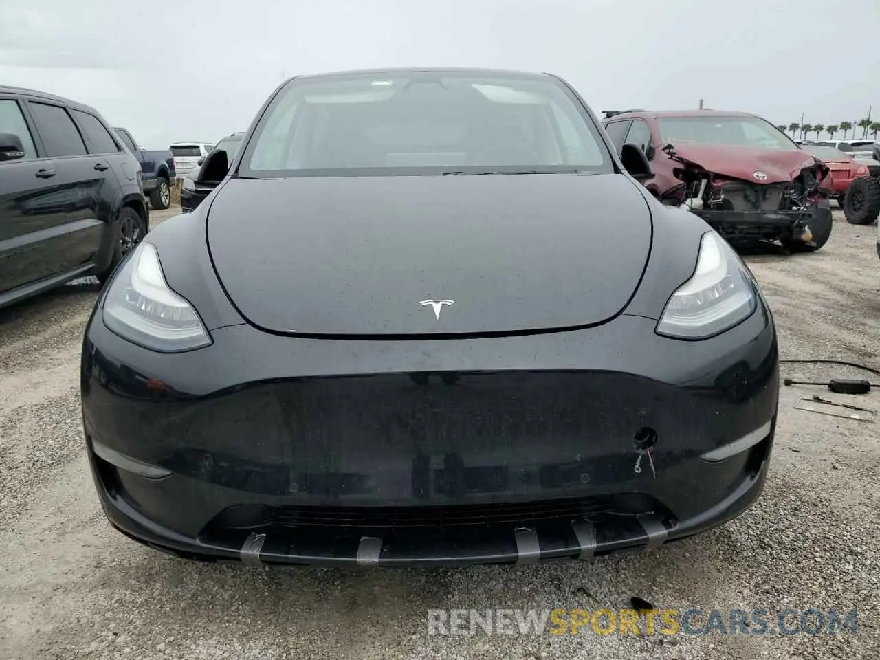5 Photograph of a damaged car 5YJYGDEE8LF025597 TESLA MODEL Y 2020