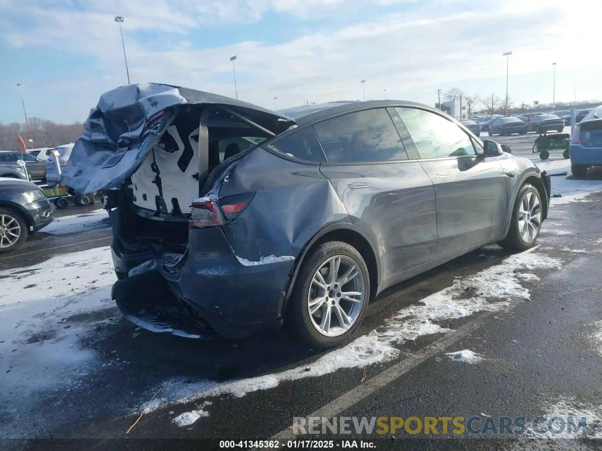 4 Photograph of a damaged car 5YJYGDEE8LF026135 TESLA MODEL Y 2020