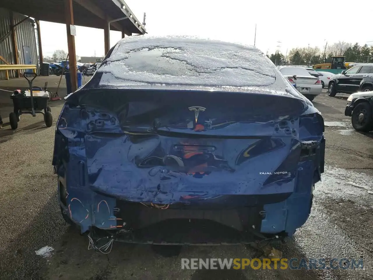 6 Photograph of a damaged car 5YJYGDEE8LF029553 TESLA MODEL Y 2020